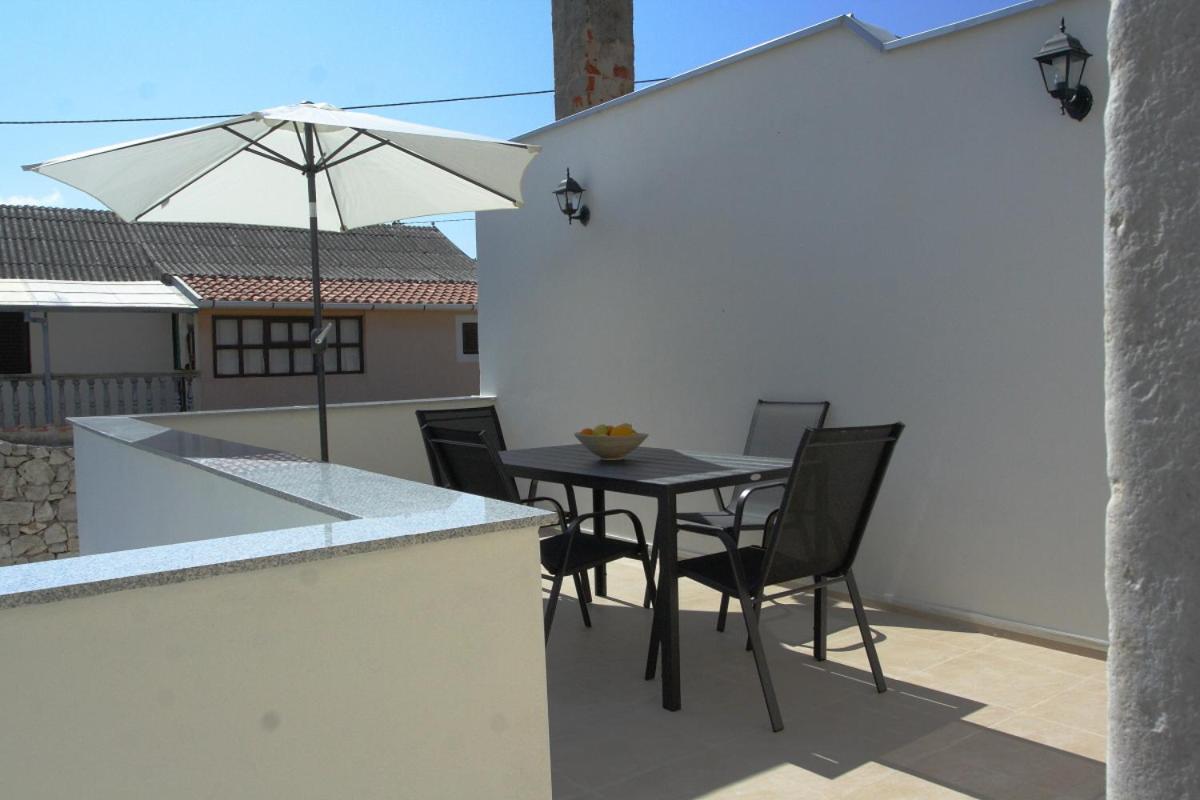 Apartmani Mustaca Dvori Привлака Екстер'єр фото